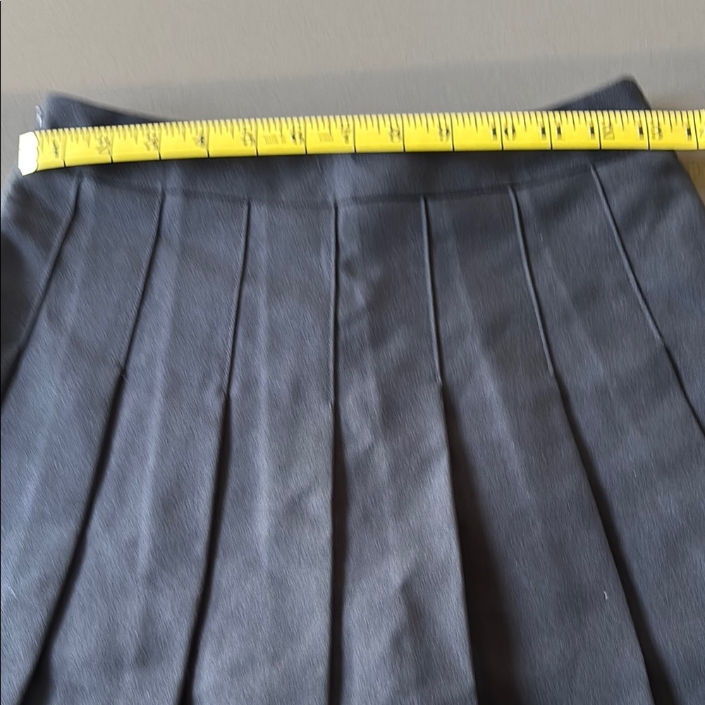 Classic Black Pleated Skirt - Picture 2 of 5